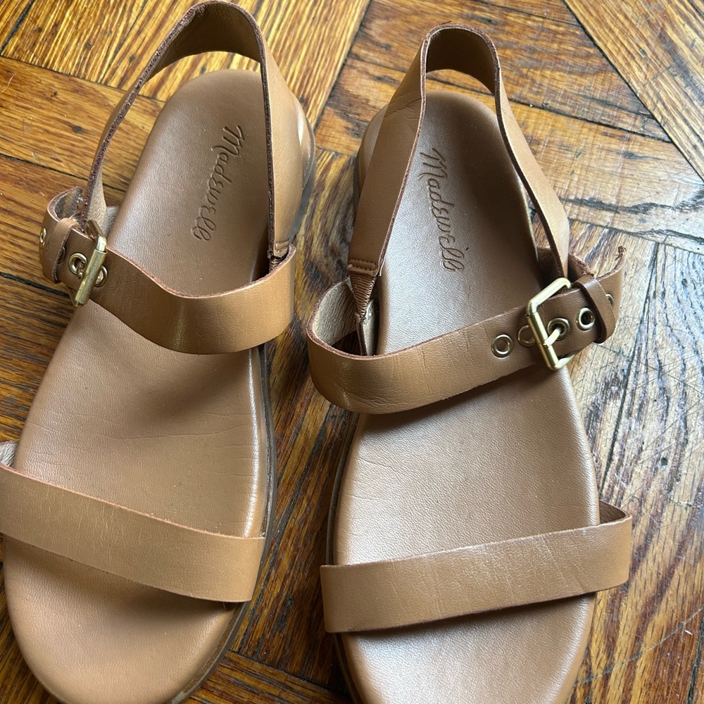 Madewell Tan Sandals with Adjustable Straps and Contoured Footbed
